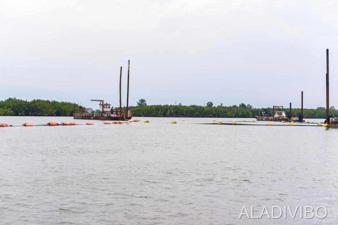 Dredging Vessels